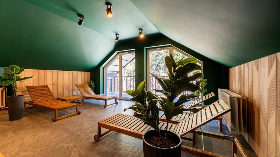 Sauna, Seating area