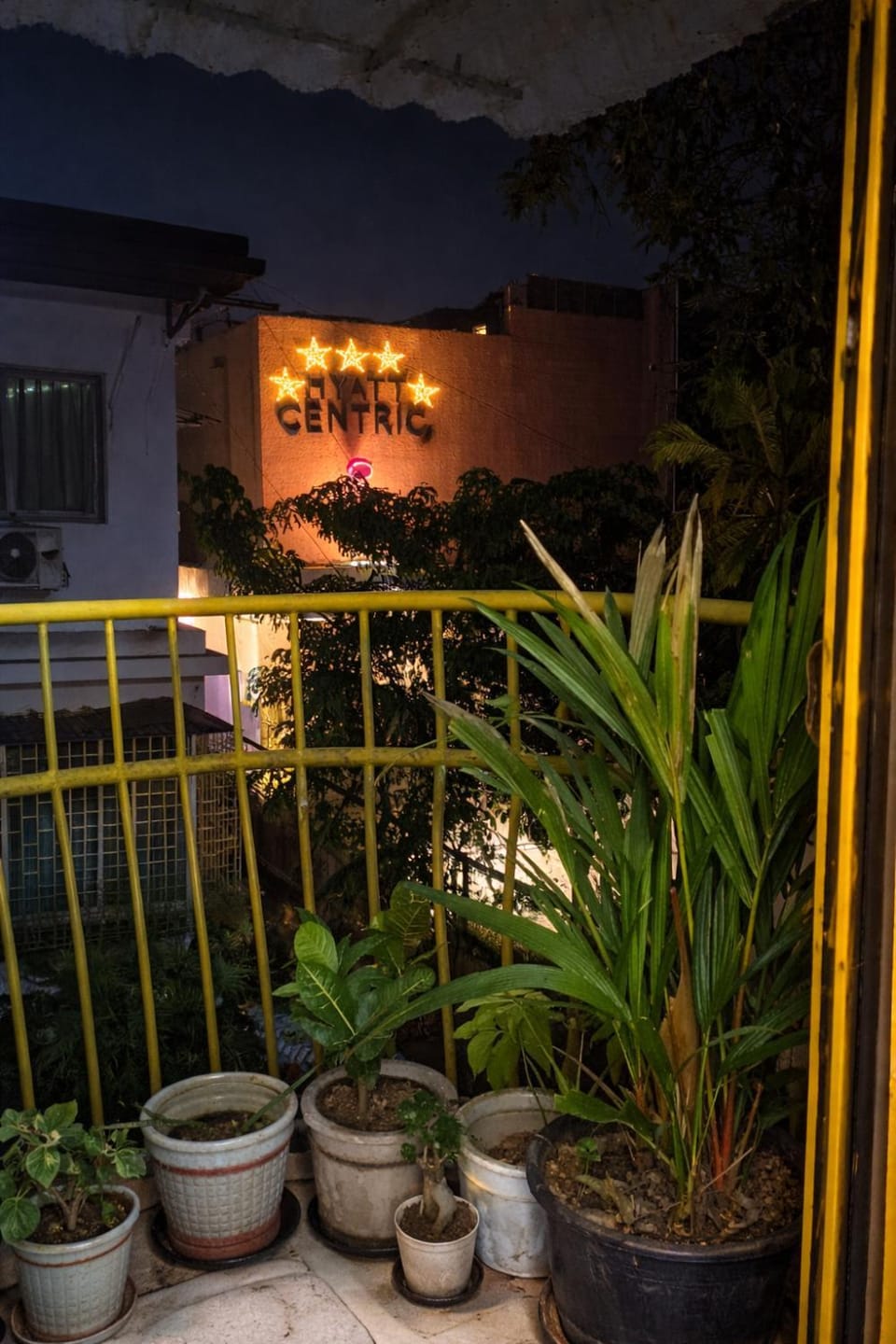 RR Haus Candolim 2BHK Near Hyatt Centric Apartment in Calangute