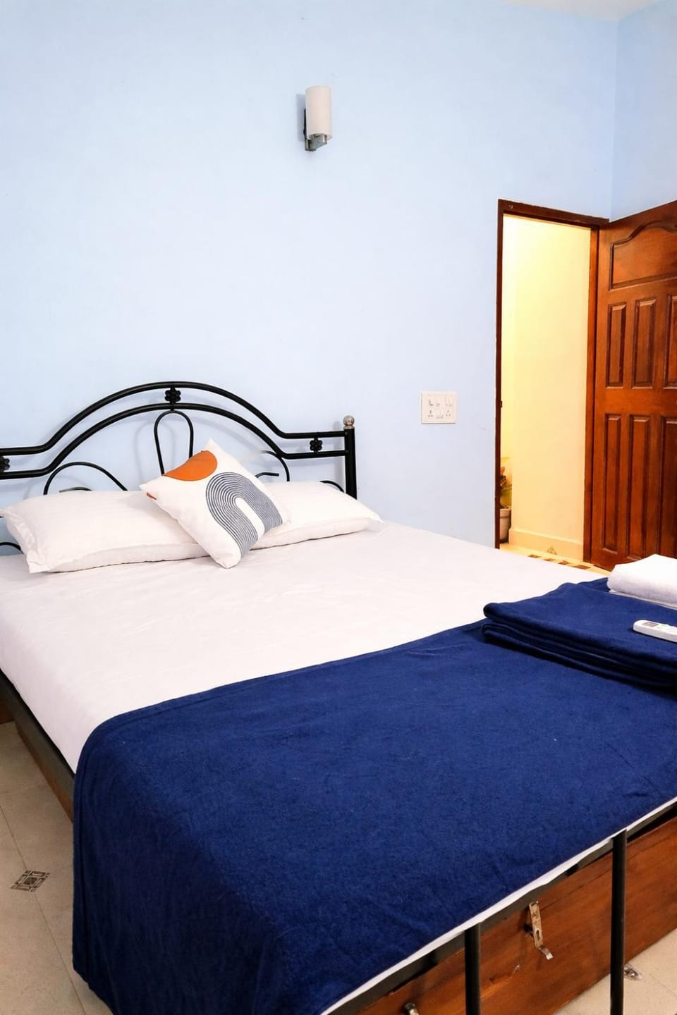 RR Haus Candolim 2BHK Near Hyatt Centric Apartment in Calangute