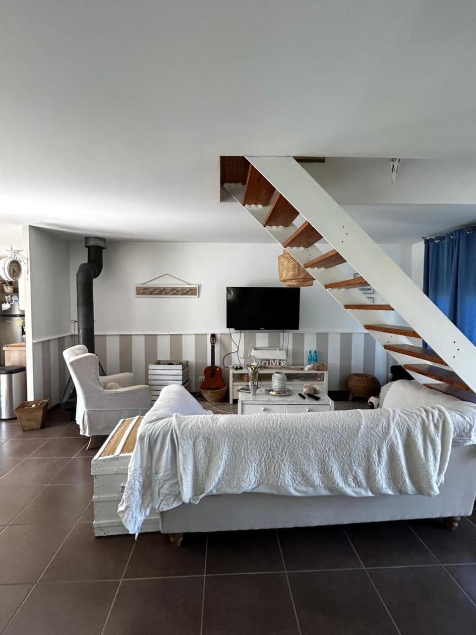 Chambre Raphaël les monts Vacation rental in Nouvelle-Aquitaine