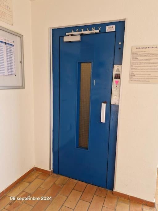 elevator, acessibility