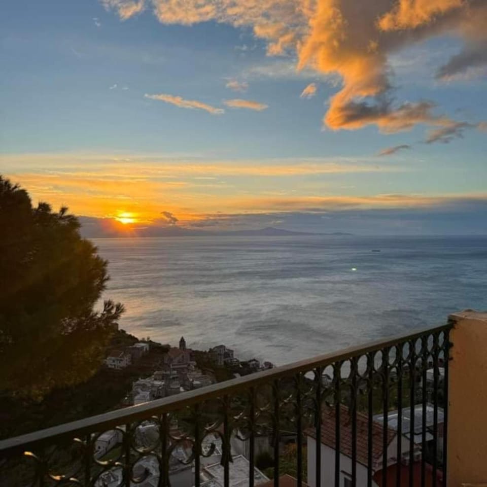 Property building, Balcony/Terrace