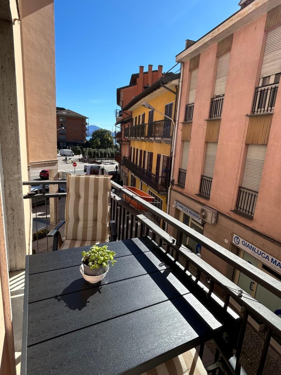 Property building, View (from property/room), Balcony/Terrace