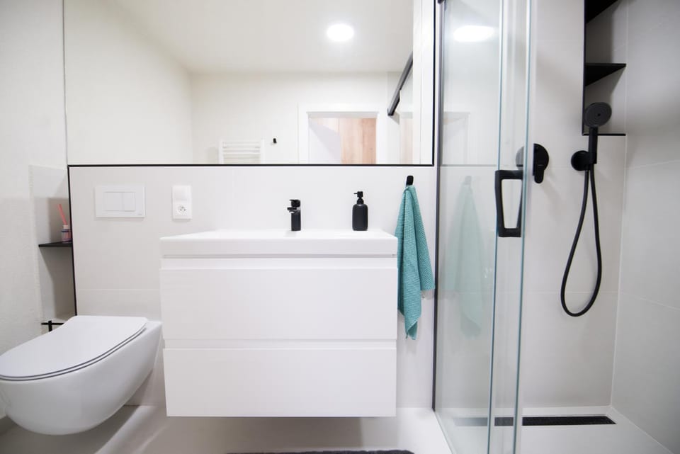 Shower, Toilet, Bathroom