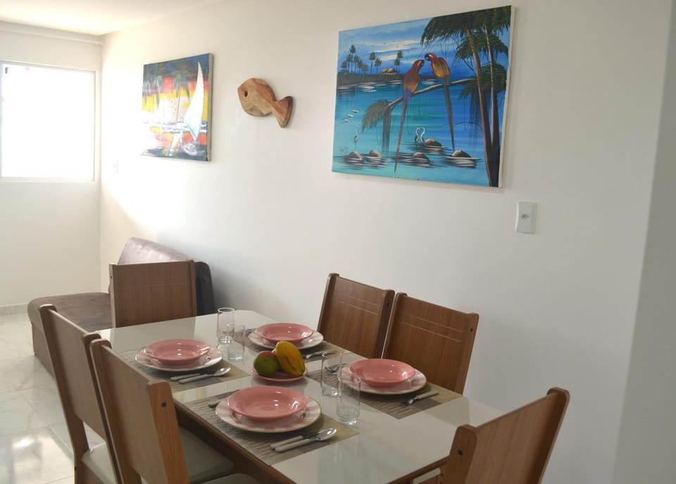 Living room, Food and drinks, Decorative detail, Seating area, Dining area, Food