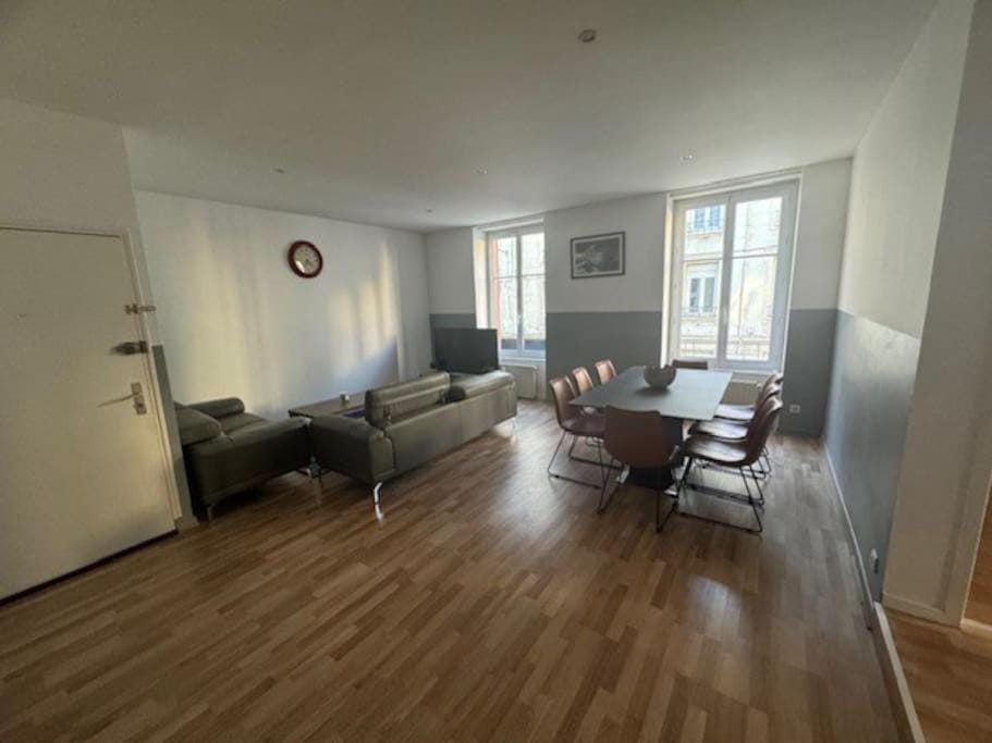 Quartier citée du design Apartment in Saint-Étienne