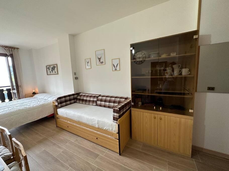 Casa Del Tramonto-Golden House Apartment in Province of Brescia