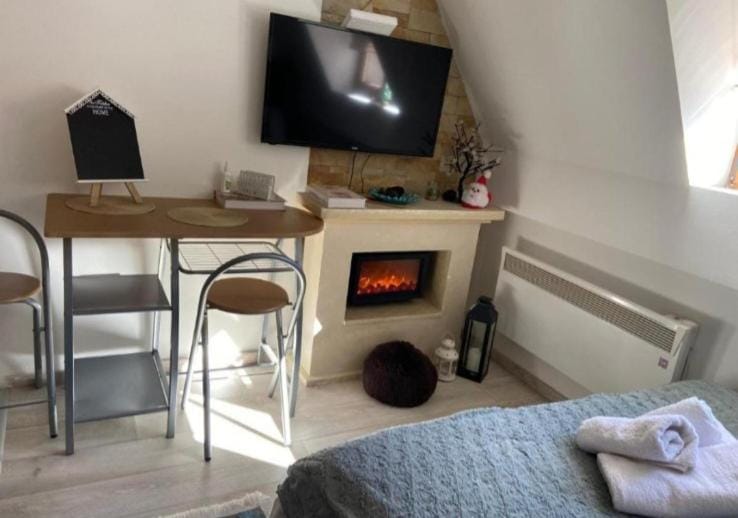 TV and multimedia, Kitchen or kitchenette