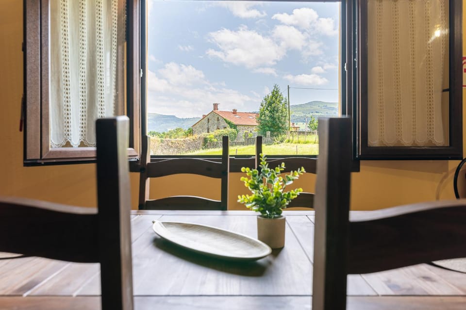 Dining area, Garden view