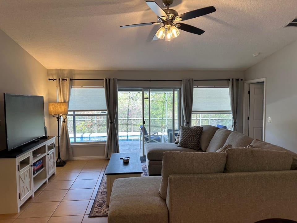 TV and multimedia, Living room