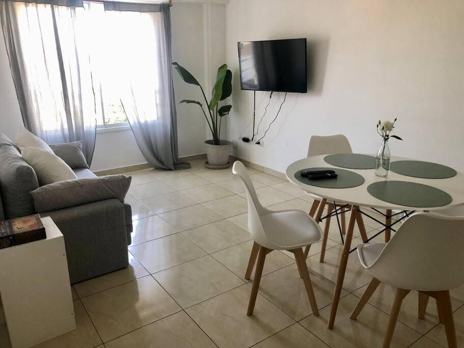 El departamento de Mel Apartment in Villa Luzuriaga