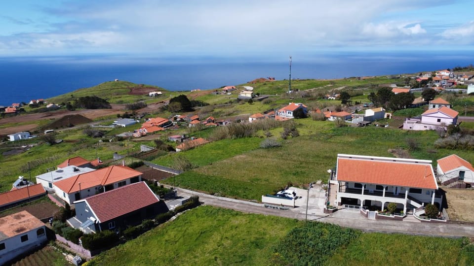 Casa do Prendinha B House in Madeira District