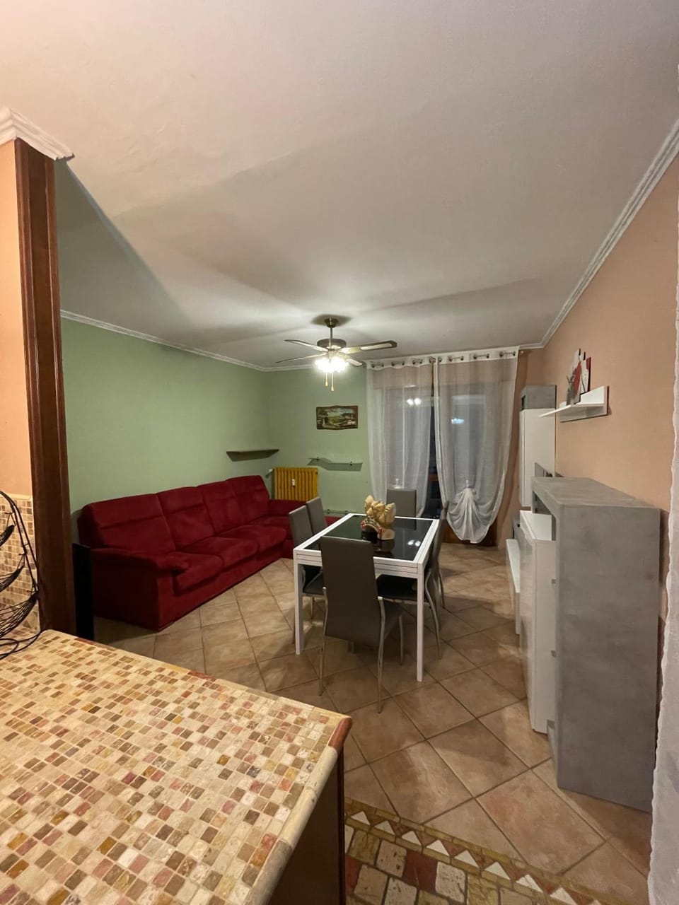 TV and multimedia, Living room, Dining area