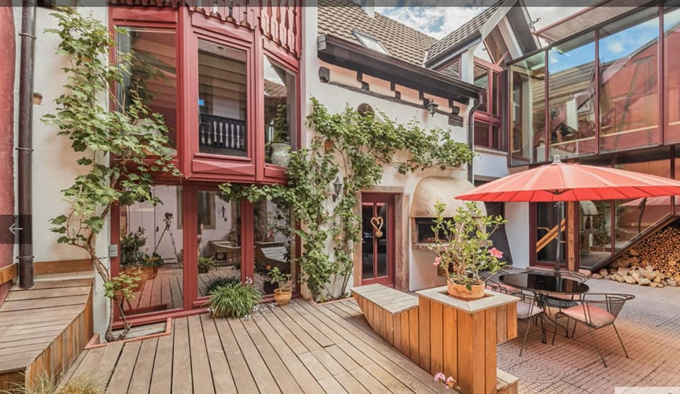 Property building, Balcony/Terrace