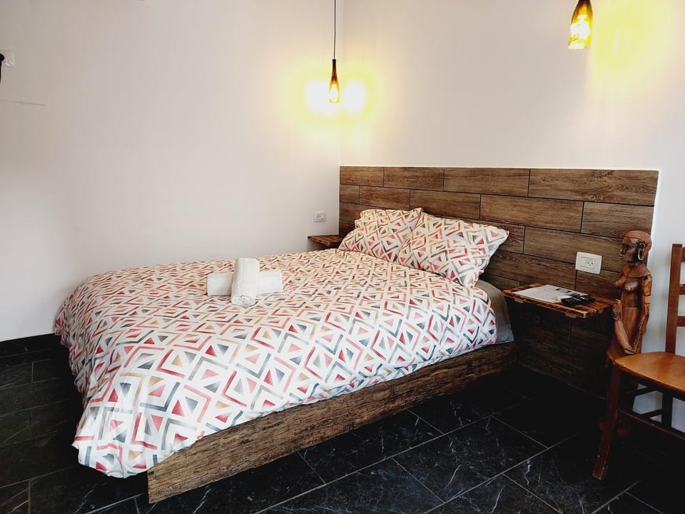 R&B Tree House Apartment in Eilat