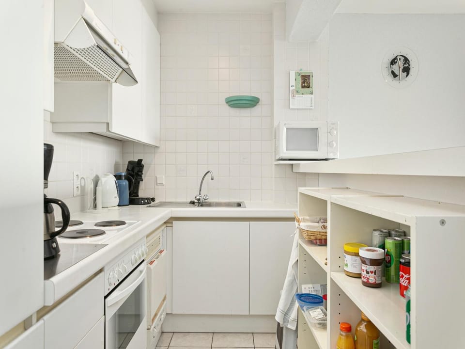 Property building, Kitchen or kitchenette