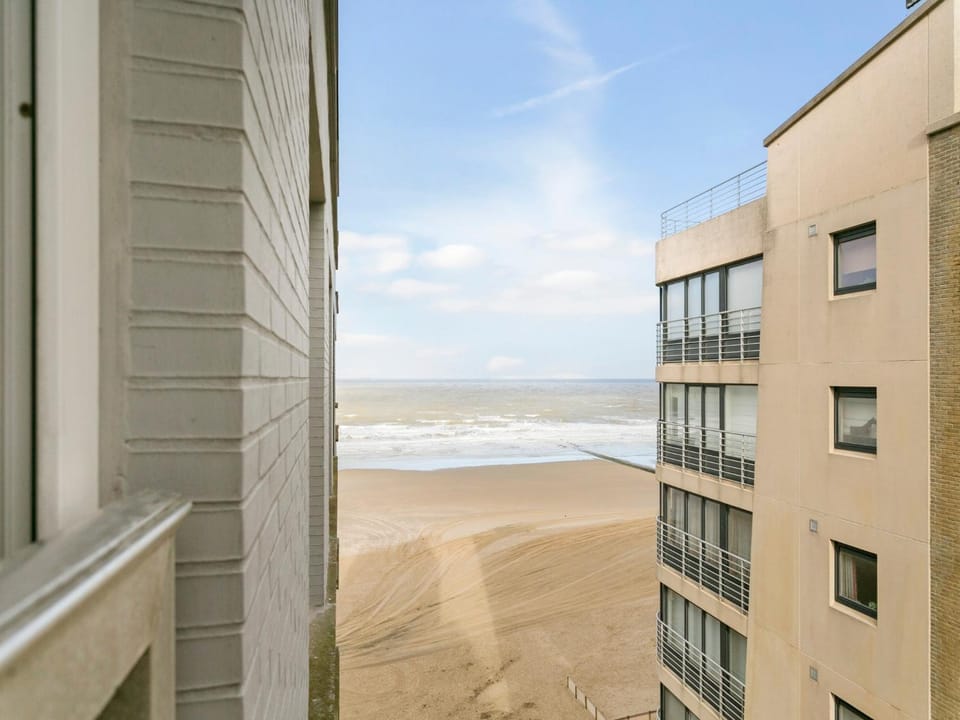 Property building, Balcony/Terrace