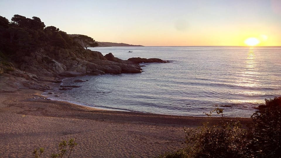 Natural landscape, Beach, Mountain view, Sea view, Sunrise
