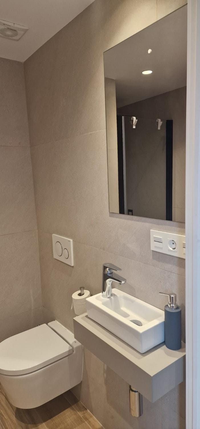 Toilet, Bathroom
