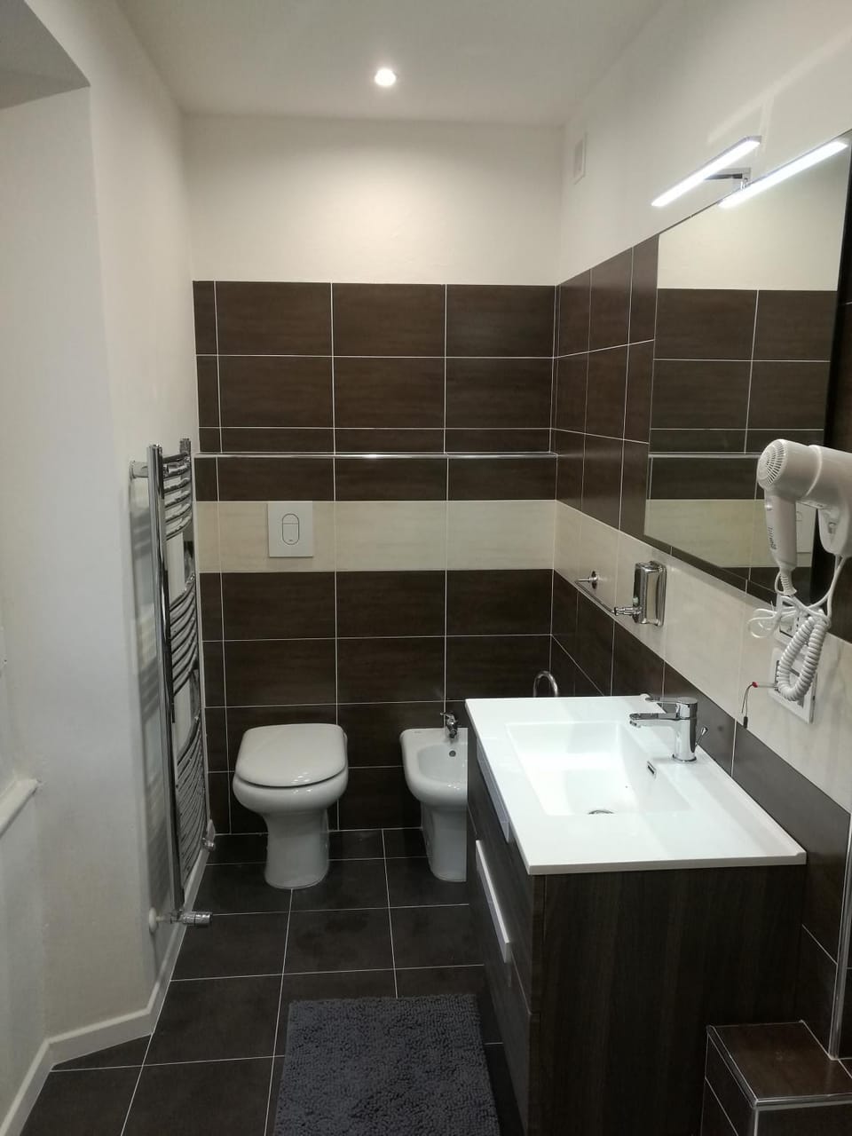 Voyage Deluxe Master Room Bed and Breakfast in La Spezia