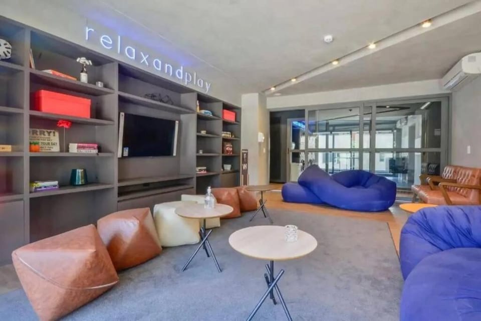 Communal lounge/ TV room