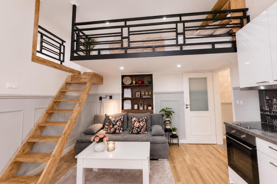 Living room, Communal kitchen
