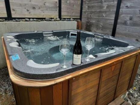 Natural landscape, Hot Tub