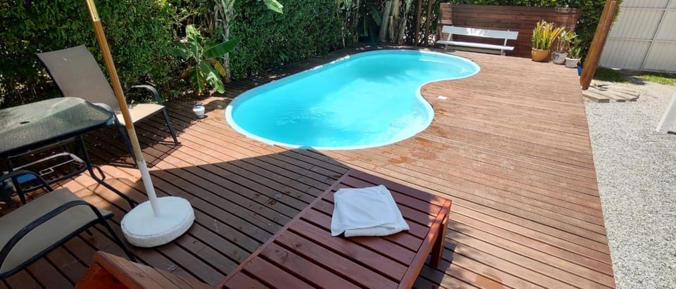 Cabana ferrugem pool House in Garopaba