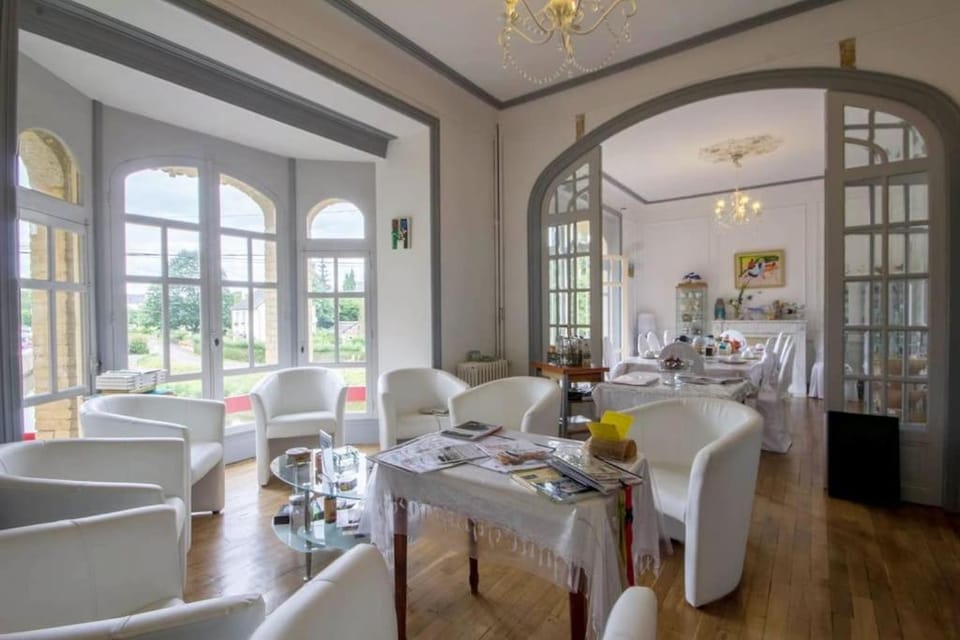 Living room, Dining area, River view, Meals, Dinner, Dinner
