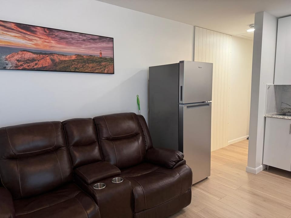 Seashell 4 - Seasonal Rental Apartment in Boynton Beach