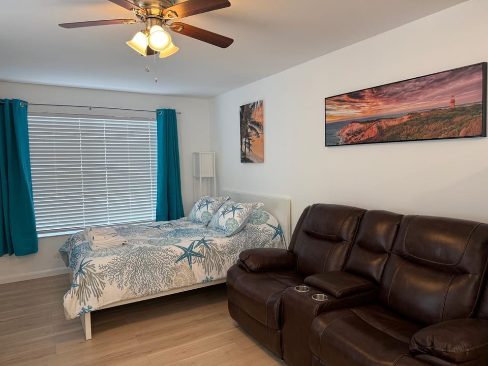 Seashell 4 - Seasonal Rental Apartment in Boynton Beach