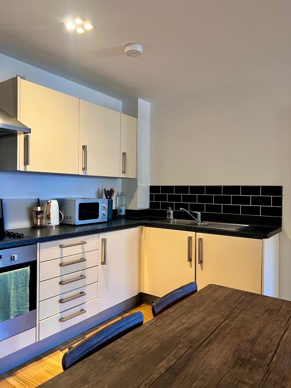 Serenity-ESE Entire Home Apartment in Basildon