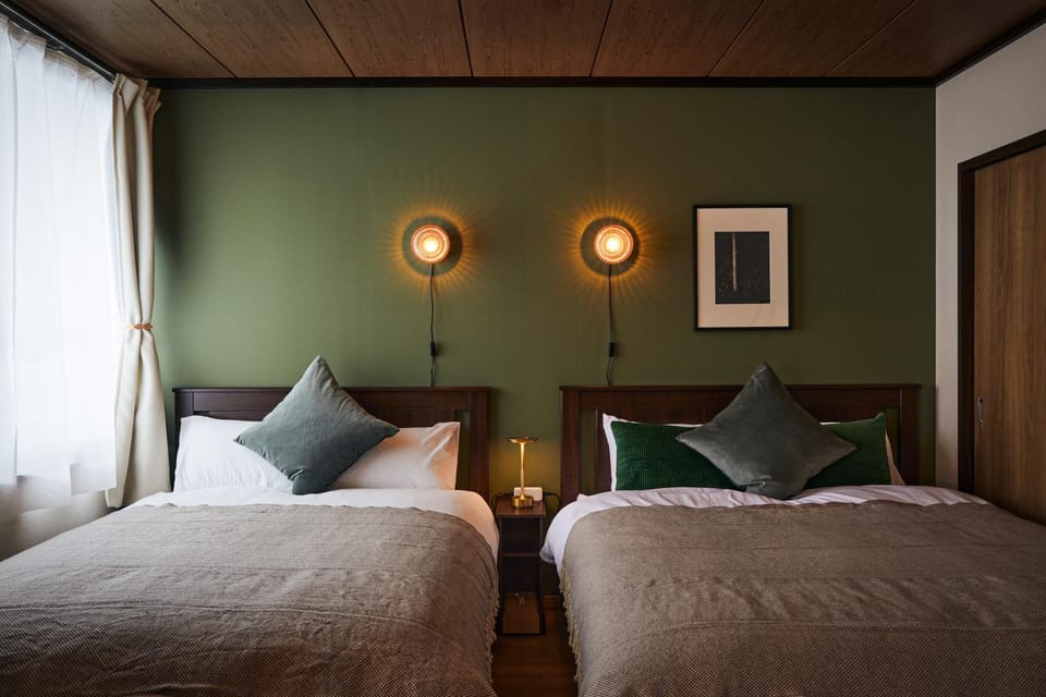 Bed, Photo of the whole room, Bedroom, heating, air conditioner