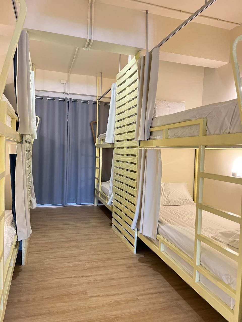 Bedroom, bunk bed