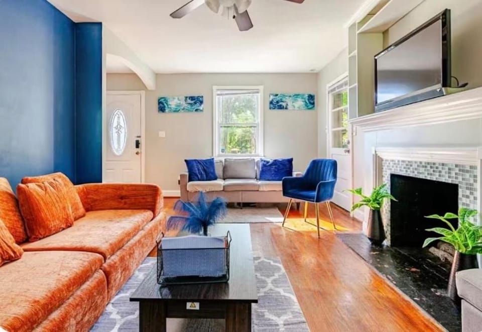 Feel Good Home, Kingbed, Free parking, Backyard House in District of Columbia