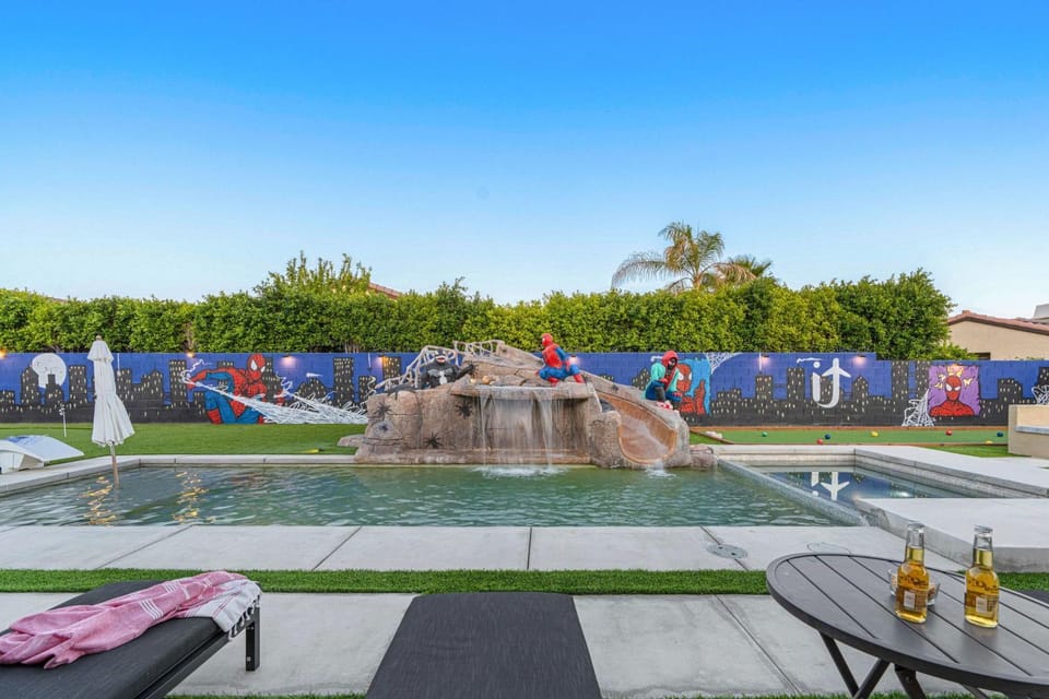 Day, Pool view, Swimming pool, Swimming pool, sunbed