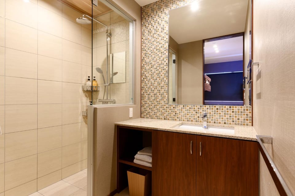 Shower, Bathroom