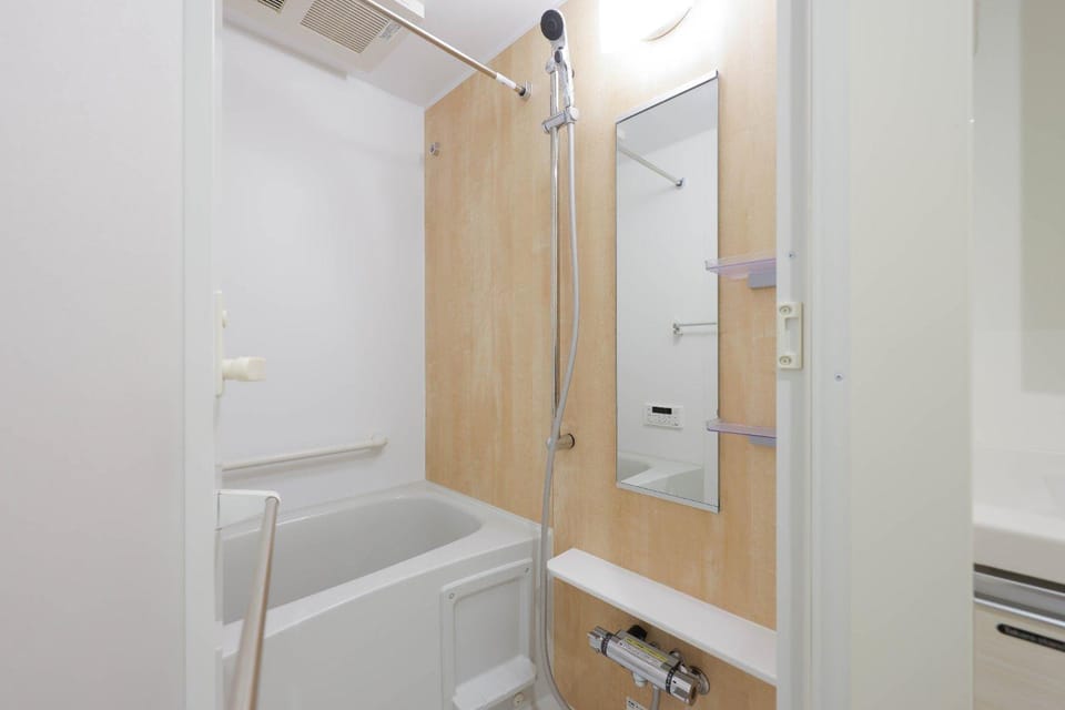 Bathroom, Bath