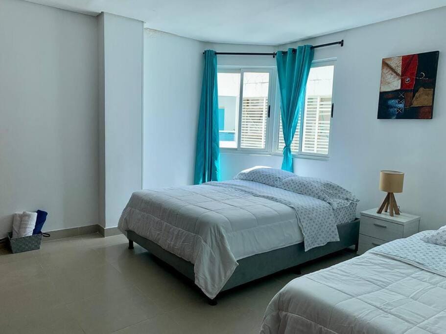 Photo of the whole room, Bedroom