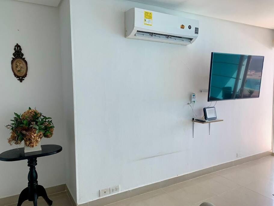 TV and multimedia, air conditioner