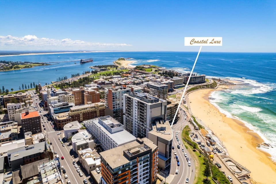 Property building, Bird's eye view, Beach, Sea view, Location