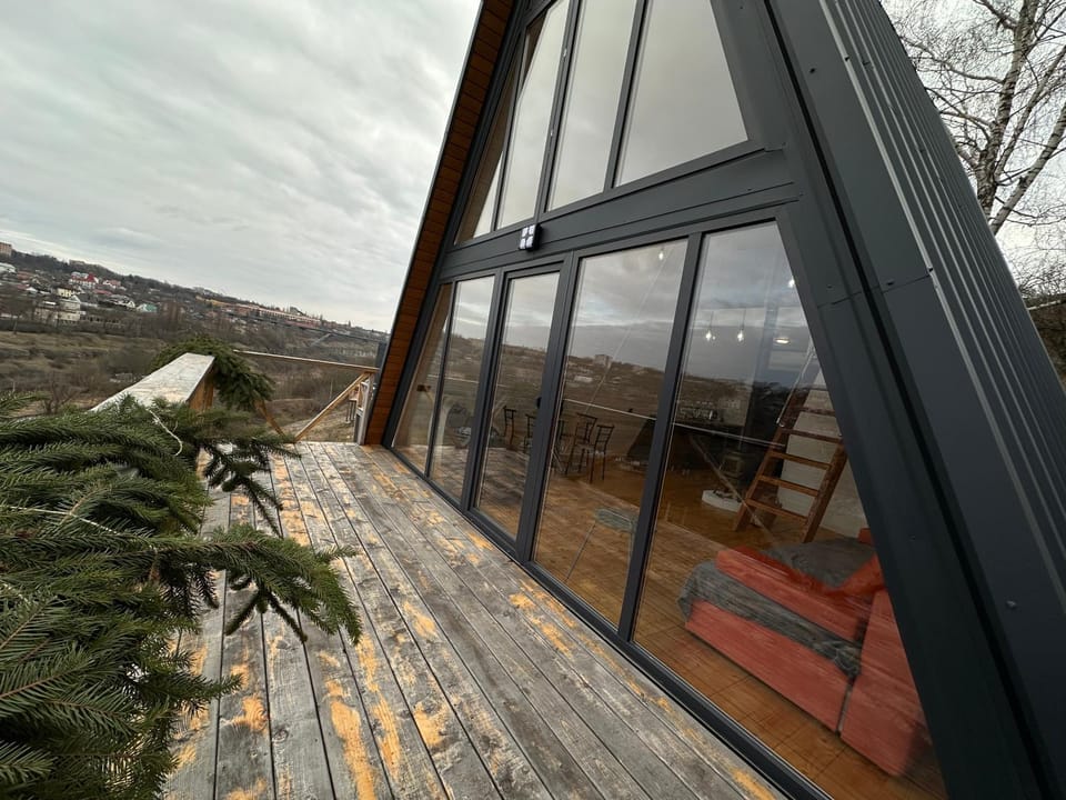 Patio, Day, Natural landscape, Balcony/Terrace