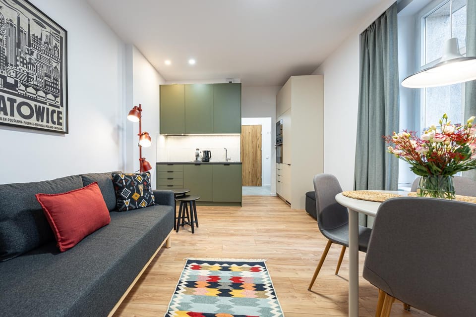 Kitchen or kitchenette, Seating area, Dining area