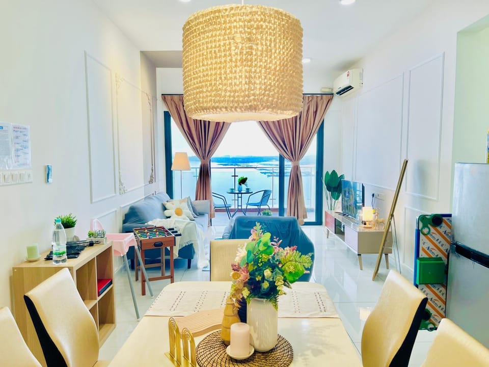 Country Garden Danga Bay Bay Laurel by R9 HomeStay Apartment in Johor Bahru