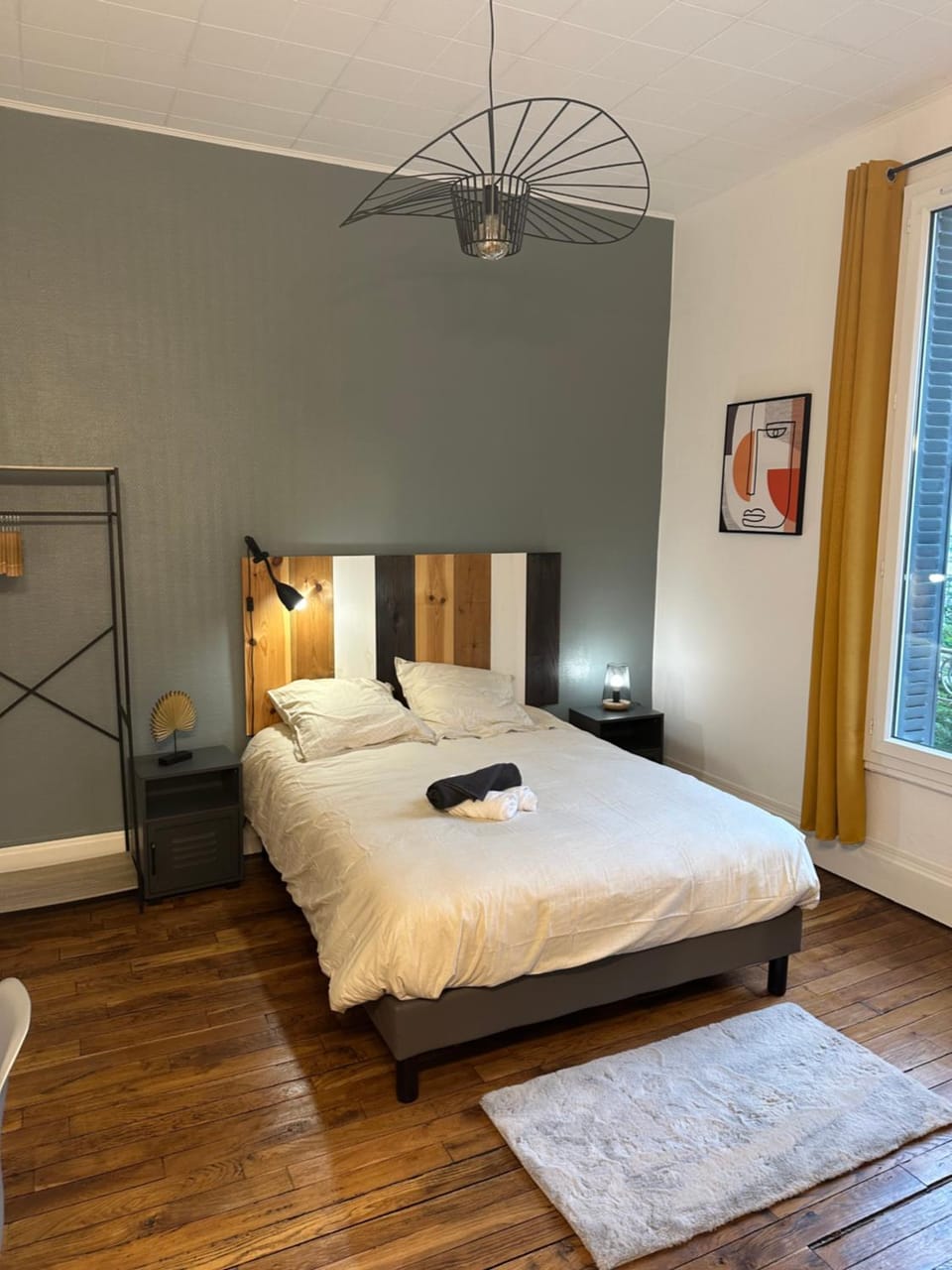 Bed, Bedroom