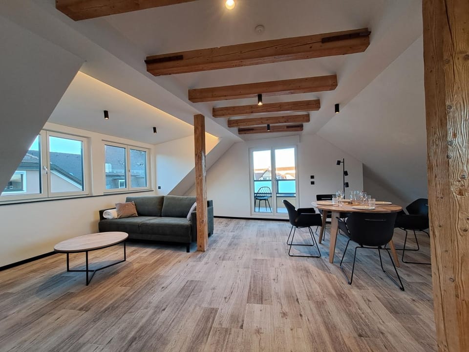 Living room, Food