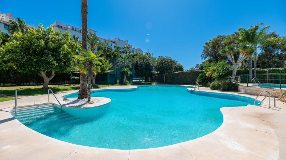 Day, Garden, Garden view, Pool view, Swimming pool, Swimming pool, sunbed