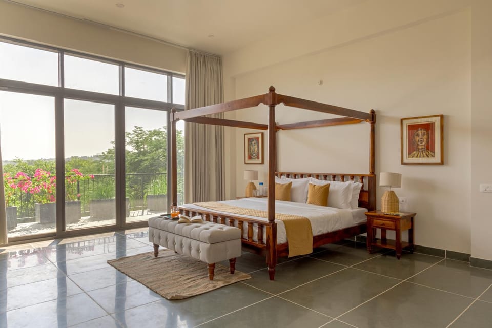 Patio, Bed, View (from property/room), Balcony/Terrace, Photo of the whole room, Seating area, Bedroom, towels