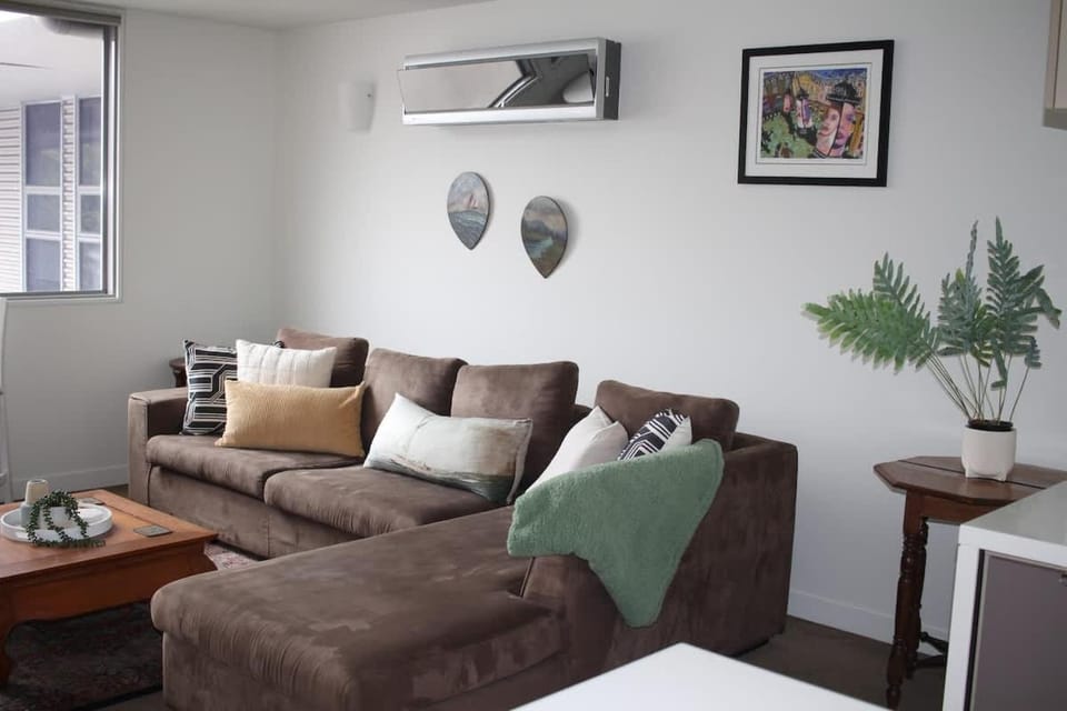 Cataract 7 - CBD 2 Br Free Parking Apartment in Launceston