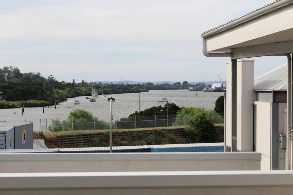 Cataract 7 - CBD 2 Br Free Parking Apartment in Launceston